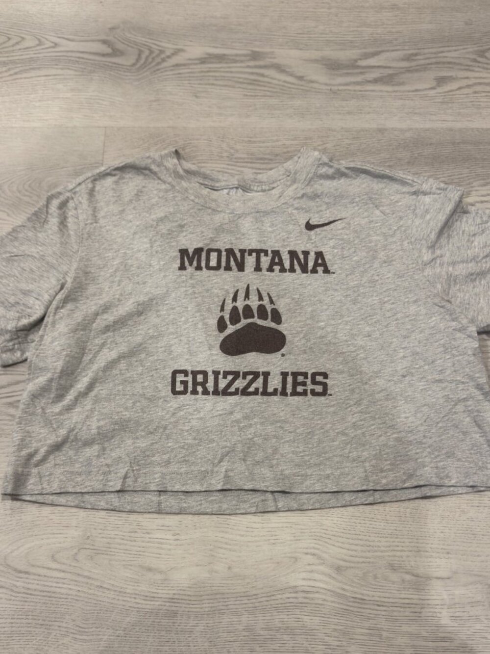 Nike Dri-FIT Montana Grizzlies Cropped T-Shirt Women’s Small Bear Paw Logo